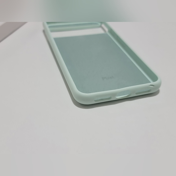 Google Silicone Case Pixel 8 Jade - Picture 7 of 11
